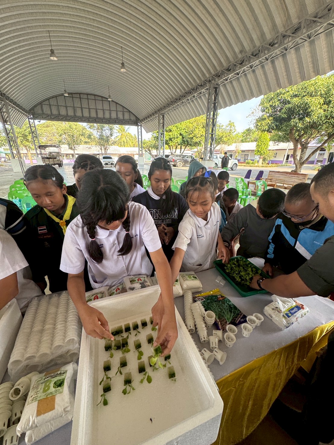 title - ส.ป.ก.จันทบุรี ดำเนินการฝึกอบรม โครงการเพิ่มศักยภาพระบบงานเกษตรภายใต้แผนพัฒนาเด็กและเยาวชนในถิ่นทุรกันดาร ตามพระราชดำริ สมเด็จพระเทพรัตนราชสุดาฯ สยามบรมราชกุมารี ประจำปีงบประมาณ พ.ศ. 2569 
